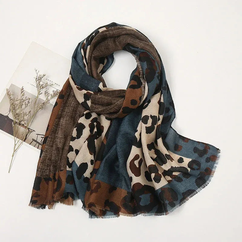 ✨🧣Versatile Lightweight Leopard Print Shawl Scarf