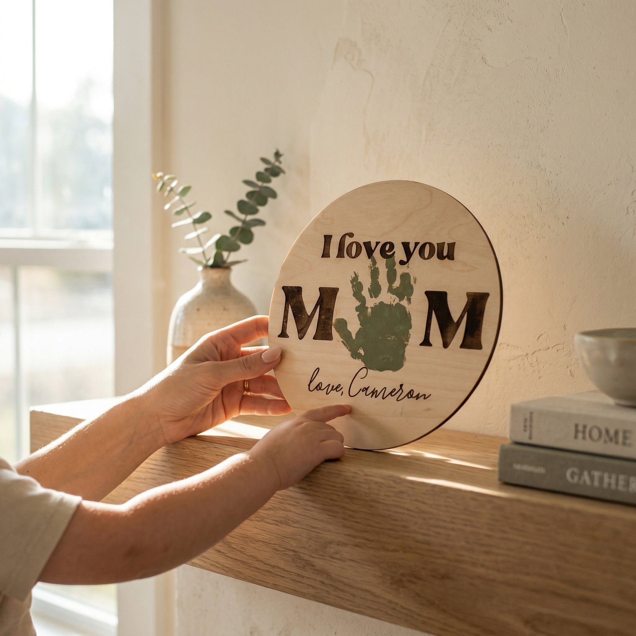 💖 Personalized Handprint Sign -- Gifts For Mom I Grandma I Gifts For Nana| Grandparents Gifts | Gift For Grandmother