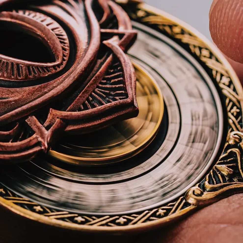 👁️‍🗨️Handmade Tarot Vision Pendant: Connect to Cosmic Wisdom Anytime